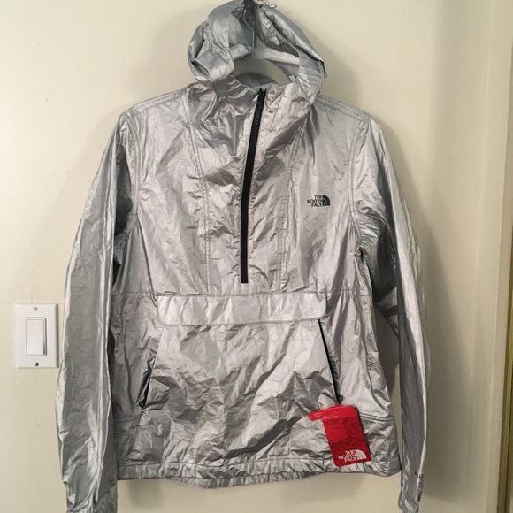 the north face crew run wind anorak